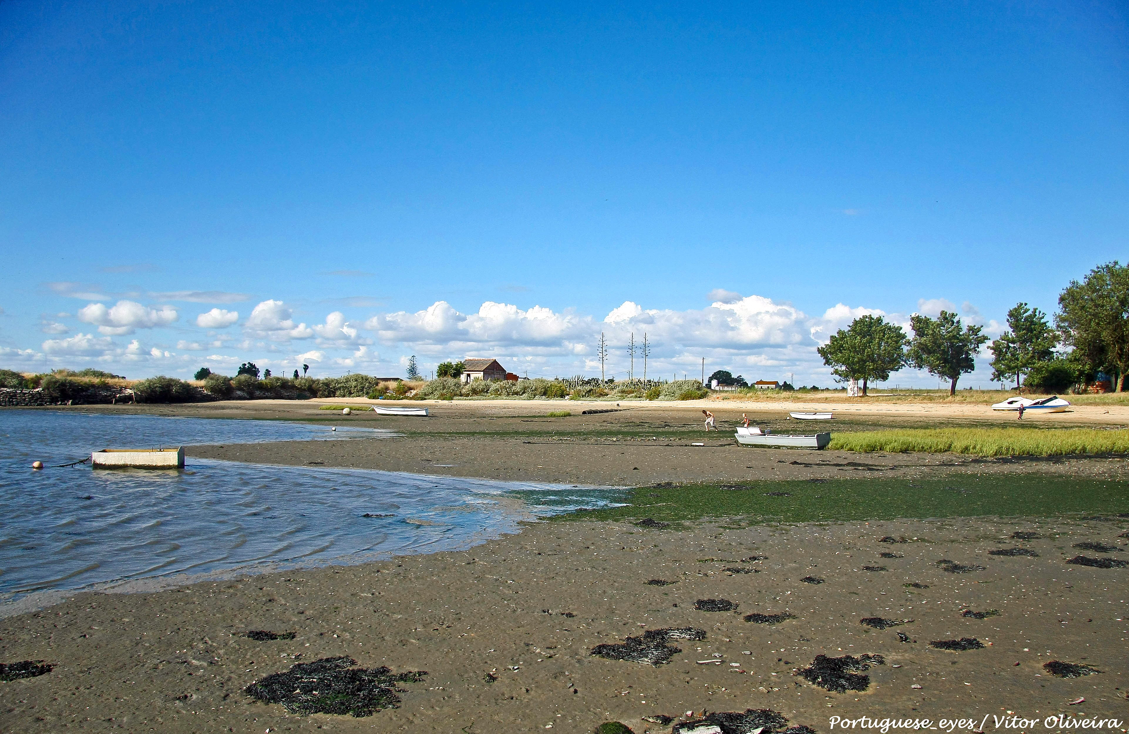 Baía de Sarilhos Grandes, à beira do Tejo (foto: Vitor Oliveira, CC BY-SA 2.0)